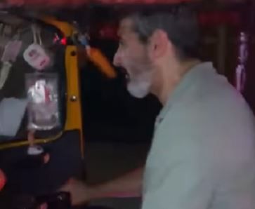 بيسوق توكتوك.. ياسر جلال يشارك جمهوره فيديو جديد له - الخليج الان