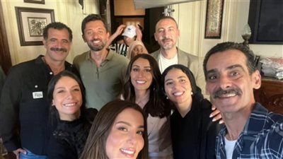 تليجراف الخليج يكشف مصير فيلم طلقني بعد عودة كريم محمود عبد العزيز لزوجته - الخليج الان