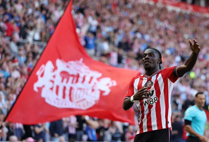 الدوري الإنجليزي الممتاز: سندرلاند يقسو على وست هام يونايتد بثلاثية نظيفة.. وتعادل أستون فيلا وفولهام ضد نيوكاسل يونايتد وبرايتون.. وكونسا يسجل أول حالة طرد في الموسم - الخليج الان