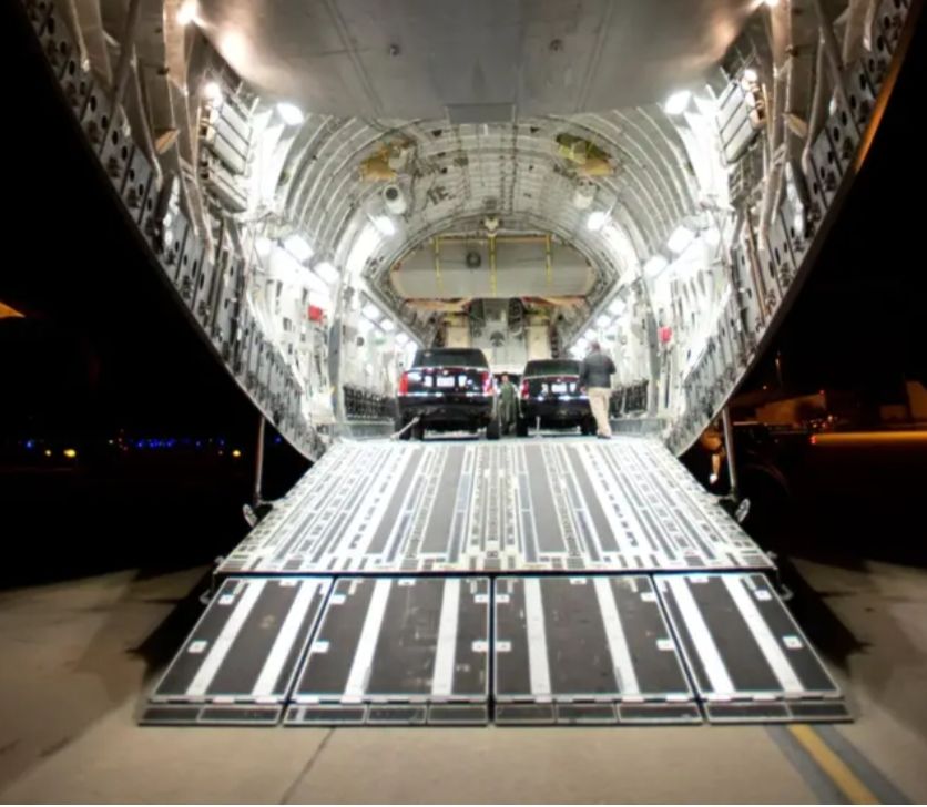 «مزودة بزر نووي ومضادة للهجمات الكيماوية».. تعرف على السيارة الوحش التي استقلها بوتين خلال زيارته ألاسكا - الخليج الان