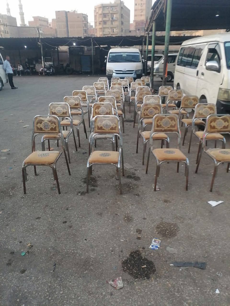 "المواطن أولاً".. الفيوم توفر مقاعد انتظار لراحة الركاب في موقف مصر - الخليج الان