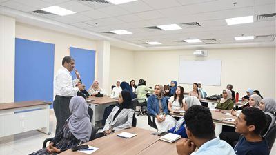 التعليم العالي: انطلاق أولى فعاليات التدريب لطلاب مبادرة «كُن مستعدًا» بالجامعات المصرية - الخليج الان