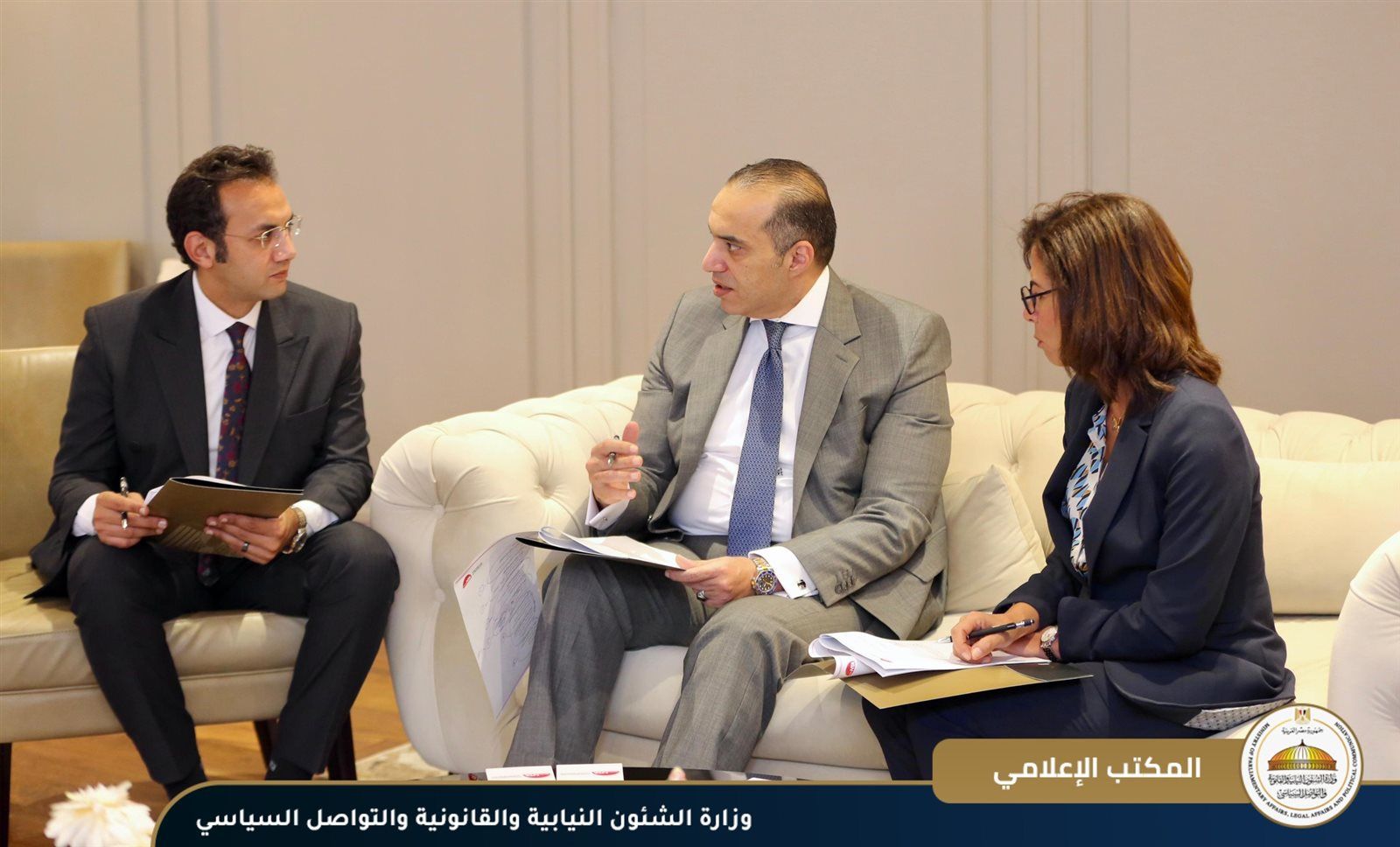 المستشار محمود فوزي يلتقي الدكتورة سلافه جويلي ويؤكد: سنعزز تبادل الخبرات وتكامل الأدوار لخدمة الأولويات الوطنية - الخليج الان