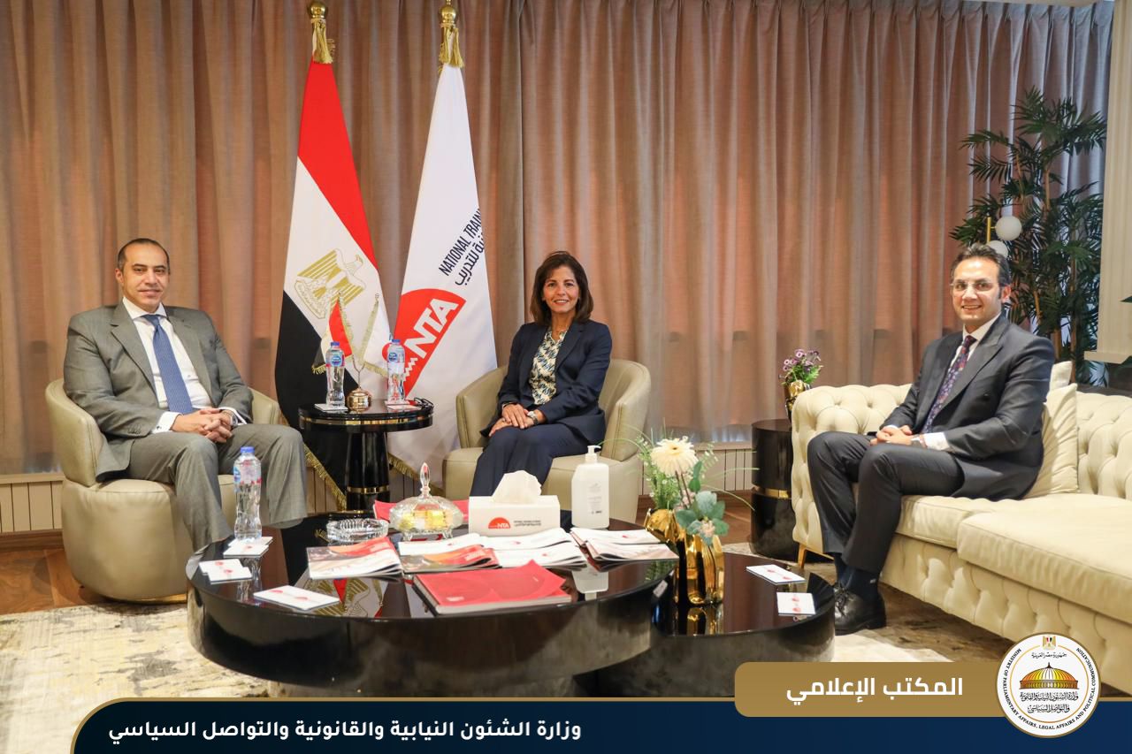 المستشار محمود فوزي يلتقي الدكتورة سلافه جويلي ويؤكد: سنعزز تبادل الخبرات وتكامل الأدوار لخدمة الأولويات الوطنية - الخليج الان