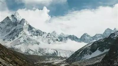 «الجبال اهتزت».. زلزال بقوة 5.2 درجة يضرب منطقة هندوكوش في أفغانستان - الخليج الان