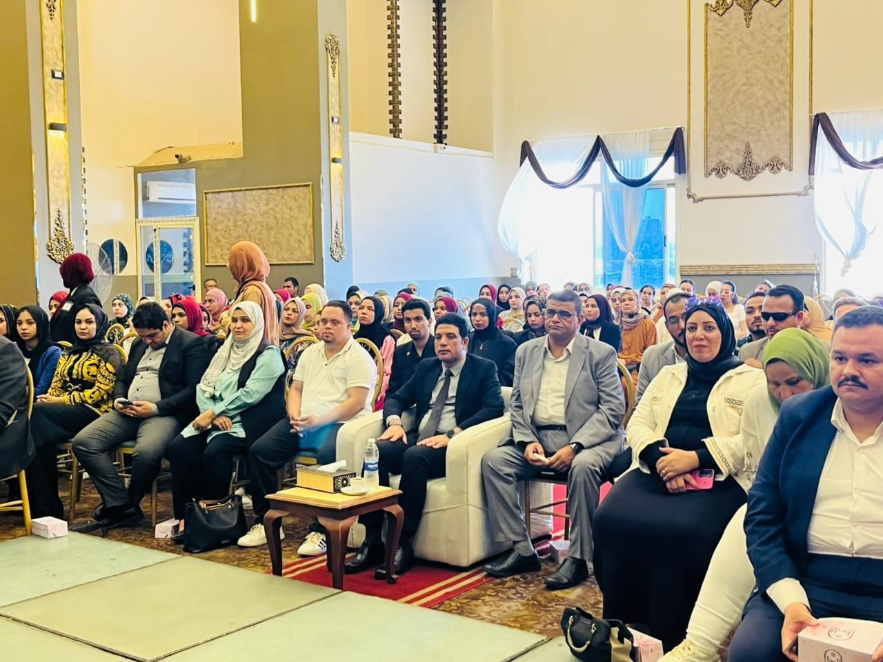 بمشاركة 300 شاب وفتاة.. نائب محافظ سوهاج يطلق المنتدى الشبابي "طريقك يبدأ من هنا" - الخليج الان