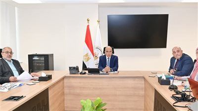 وزير الري يبحث إجراءات الحوكمة والتطوير المؤسسي لهيئة حماية الشواطئ.. ويتابع أعمال حماية الشواطئ المصرية - الخليج الان
