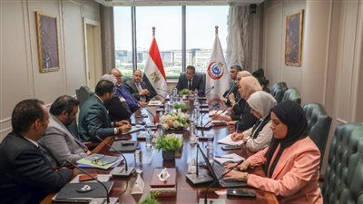 وزير الصحة والسكان يعقد اجتماعًا مع مجموعة BDR الهندية وشركة المستقبل للصناعات الدوائية لدعم توطين صناعة الدواء في مصر - الخليج الان