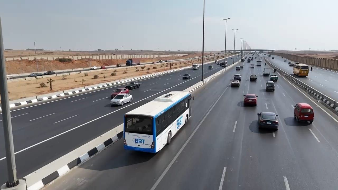 النقل: تحدد الفترة من 1 إلى 7 سبتمبر لتقديم طلاب المدارس والجامعات على اشتراكات الأتوبيس الترددي BRT بخصومات خاصة - الخليج الان