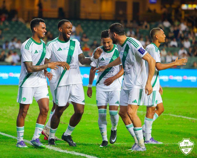 الأهلي يكتسح القادسية بخماسية ويتأهل لنهائي كأس السوبر السعودي - الخليج الان