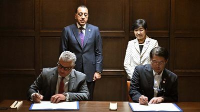 رئيس الوزراء يشهد توقيع مذكرة تفاهم للتعاون بين "اقتصادية قناة السويس" و "حكومة طوكيو" في مجال الهيدروجين الأخضر - الخليج الان