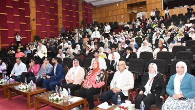 بالطو أبيض ضد الختان".. جامعة قناة السويس تطلق ورشة عمل كبرى للتوعية بمخاطر ختان الإناث - الخليج الان