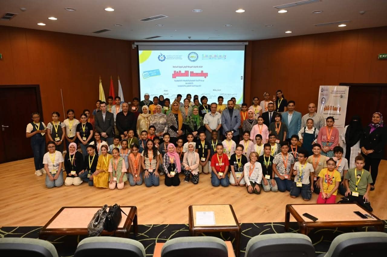 وزير التعليم العالي: جامعة الطفل تسهم في تنمية قدرات النشء وصقل مهاراتهم منذ الصغر - الخليج الان