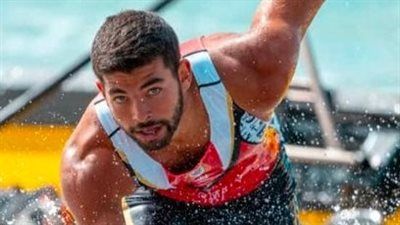 عمر القماطي يتصدر الغلاف الرسمي للاتحاد الدولي للتجديف - الخليج الان