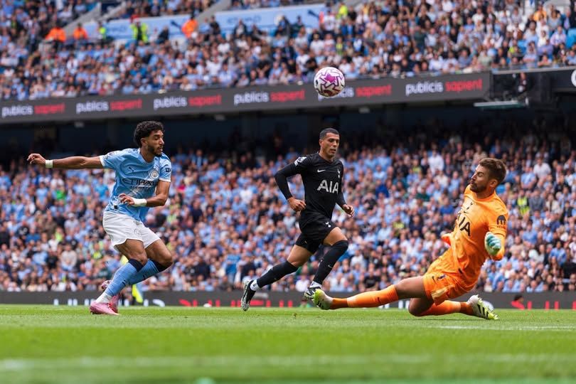 أرقام عمر مرموش في مباراة مانشستر سيتي وتوتنهام هوتسبير في الدوري الإنجليزي الممتاز - الخليج الان