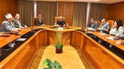 محافظ أسيوط يطلق حزمة مبادرات تنموية وخدمية بالتعاون مع المديريات والمجتمع المدني - الخليج الان