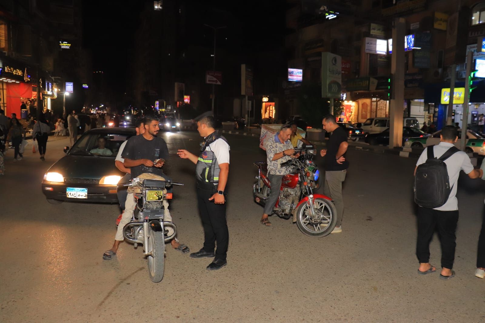 حملة أمنية مكبرة بدائرة قسم أول بالفيوم لضبط الخارجين عن القانون وإحكام السيطرة الأمنية - الخليج الان