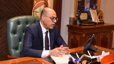 وزير العمل يتفقد وحدتي تدريب مهني متنقلة قبل انطلاقهما غدًا في قرى محافظة الغربية - الخليج الان