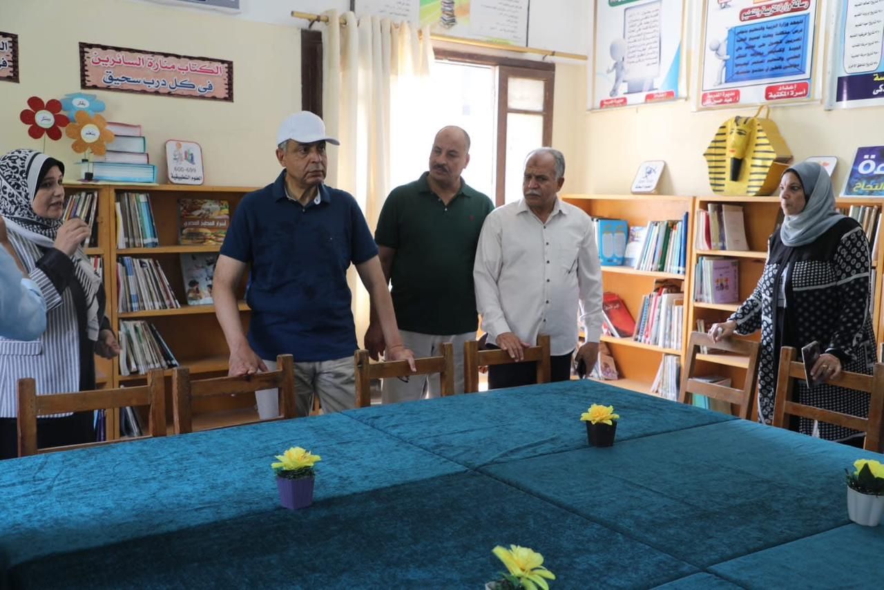 محافظ المنيا يتابع أعمال إحلال وتجديد مدرسة في مطاي ويتفقد عددا من المدارس - الخليج الان