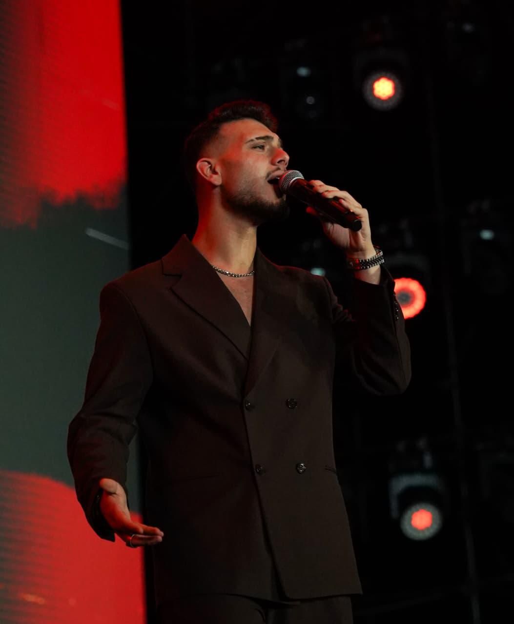 من لاجئ بالأردن إلى أصغر مدرب في The voice kids.. الشامي يكشف تفاصيل في حياته لأول مرة - الخليج الان