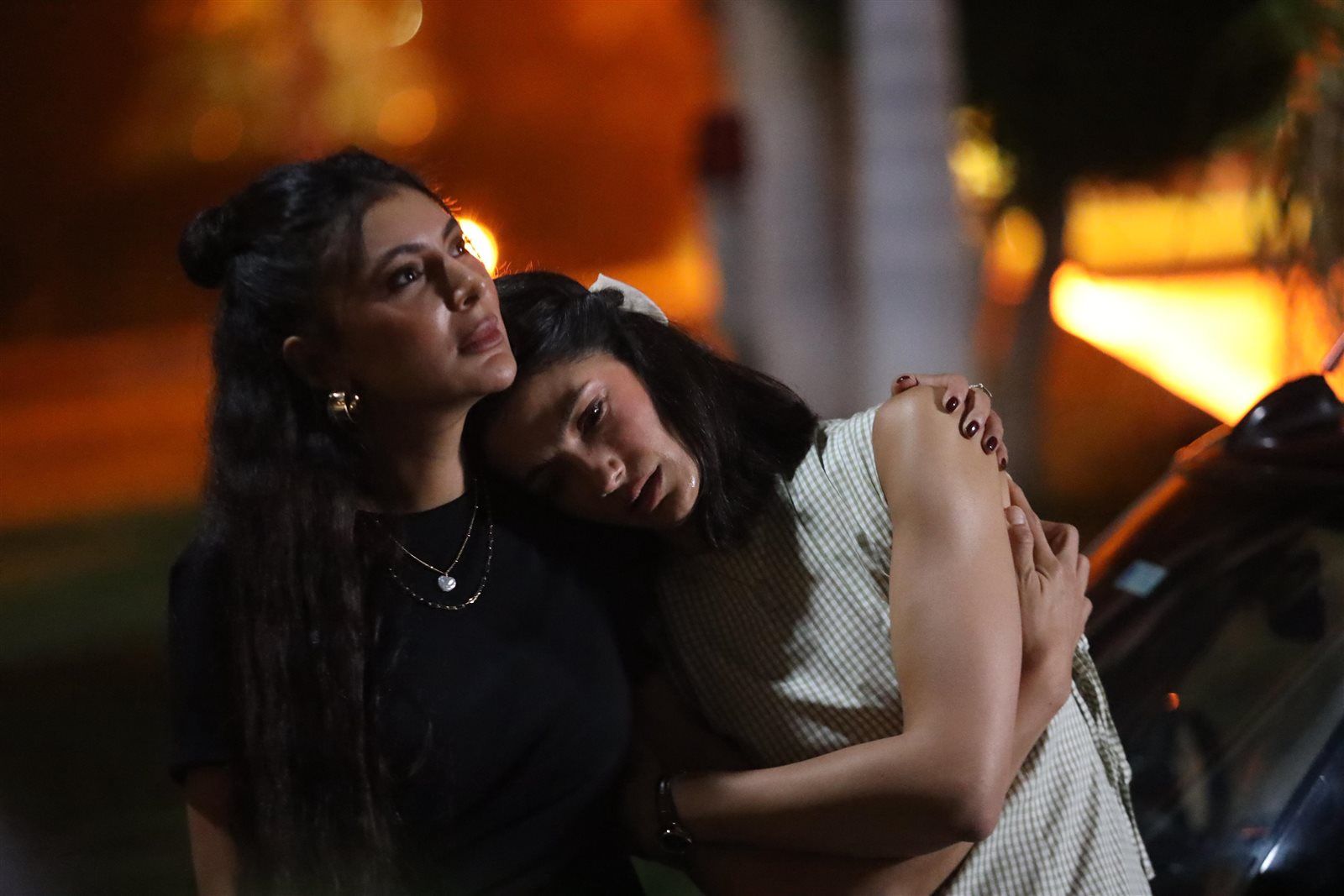 بسمة داود تدافع عن صديقتها في مسلسل ما تراه ليس كما يبدو.. صور - الخليج الان