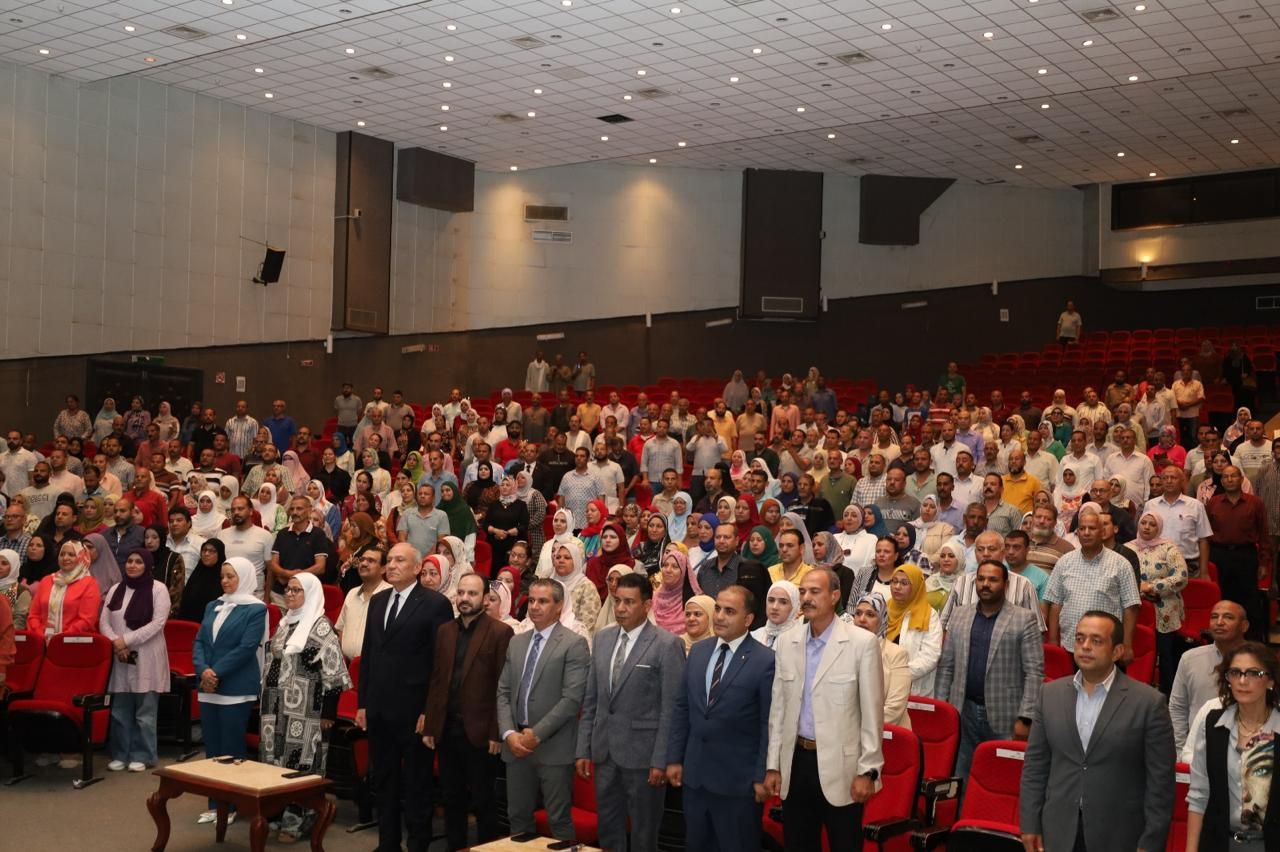 رئيس جامعة المنيا يعقد حواراً مفتوحاً مع أسرة الجامعة لعرض الرؤية الاستراتيجية والتحديات المستقبلية - الخليج الان