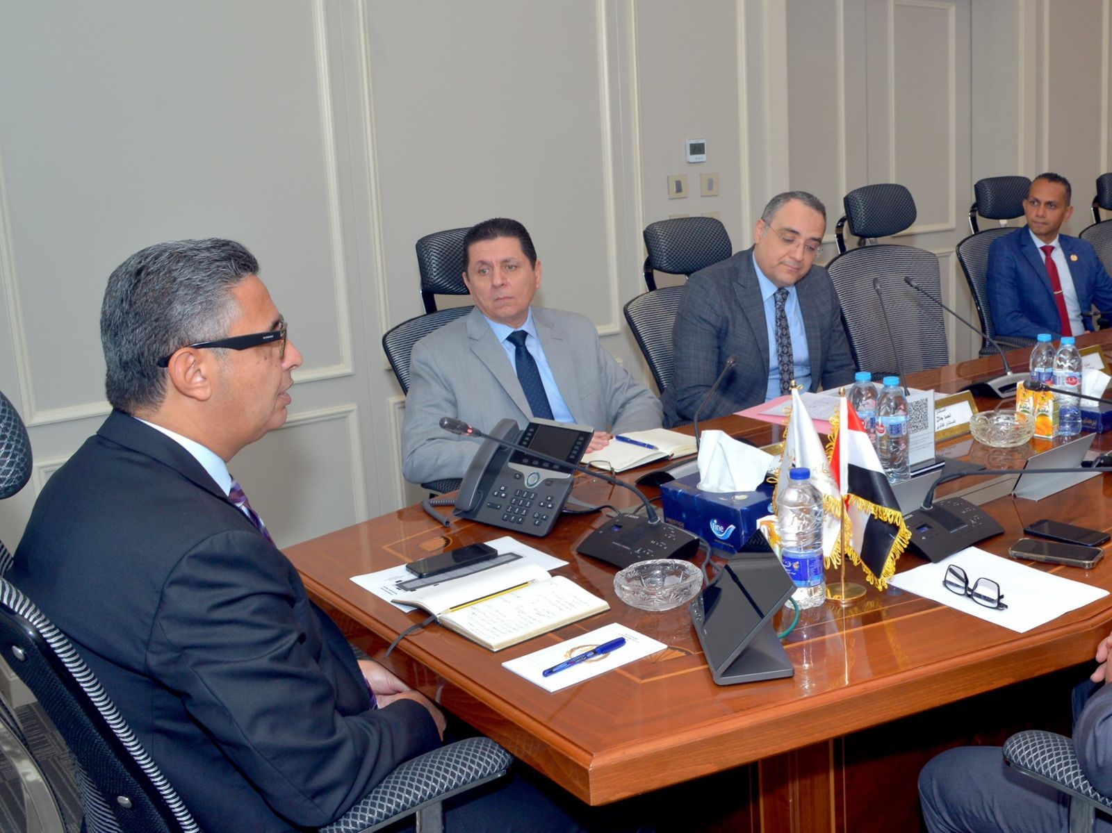 وزير التموين يشدد على تكثيف الرقابة والتصدي الحاسم للغش التجاري لحماية المستهلك - الخليج الان