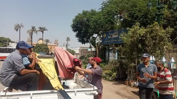حملة مكبرة لإزالة إشغالات الباعة الجائلين بمنطقة الوليدية بحي شرق أسيوط - الخليج الان