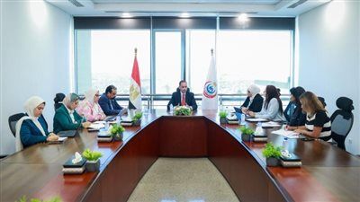 ‎ نائب وزير الصحة يناقش مع المعهد العربي لإعداد القيادات تعزيز وتطوير منظومة تدريب الكوادر البشرية في القطاع الصحي - الخليج الان