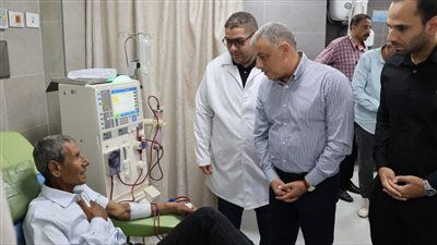 محافظ الإسماعيلية يتابع مستوى الخدمات الطبية بمستشفى فايد التخصصي - الخليج الان