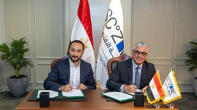 باستثمارات 35 مليون دولار.. رئيس اقتصادية قناة السويس يوقع عقد إنشاء مشروع تركي بالقنطرة غرب - الخليج الان