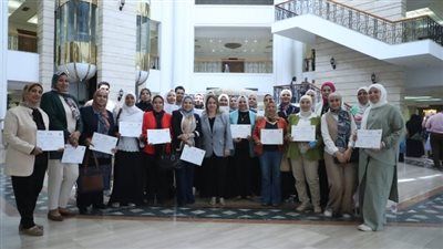 وزارة الصحة تختتم برنامج “التميز للمعاهد الفنية الصحية” بالتعاون مع هيئة فولبرايت وخبيرة دولية - الخليج الان