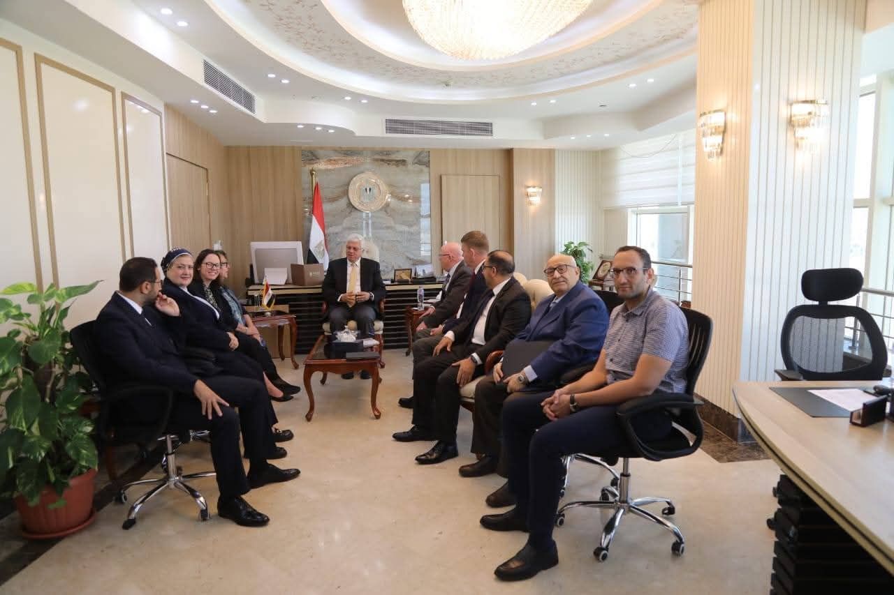 وزير التعليم العالي يبحث آليات تعزيز التعاون مع وفدي جامعة أدنبرة نابيير وجامعة كوين مارجريت - الخليج الان