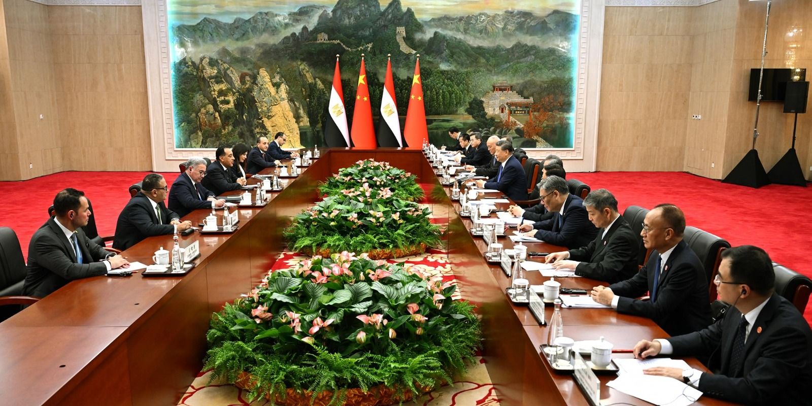 بكين تؤكد دعمها لمصر: الرئيس الصيني يرحب باستمرار استثمارات الشركات الصينية وتطوير التعاون - الخليج الان