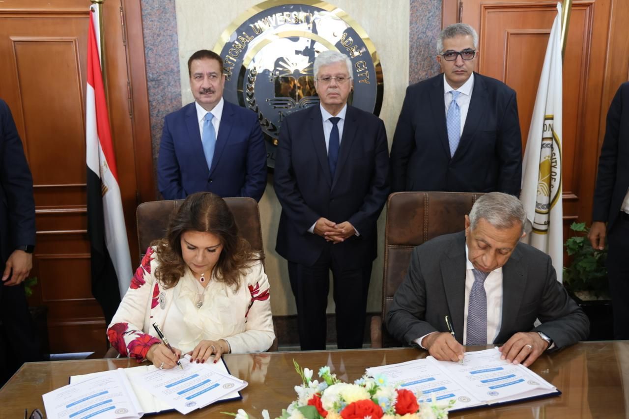 وزير التعليم العالي ومحافظ المنوفية ورئيس جامعة مدينة السادات يفتتحون مقر جامعة مدينة السادات الأهلية - الخليج الان