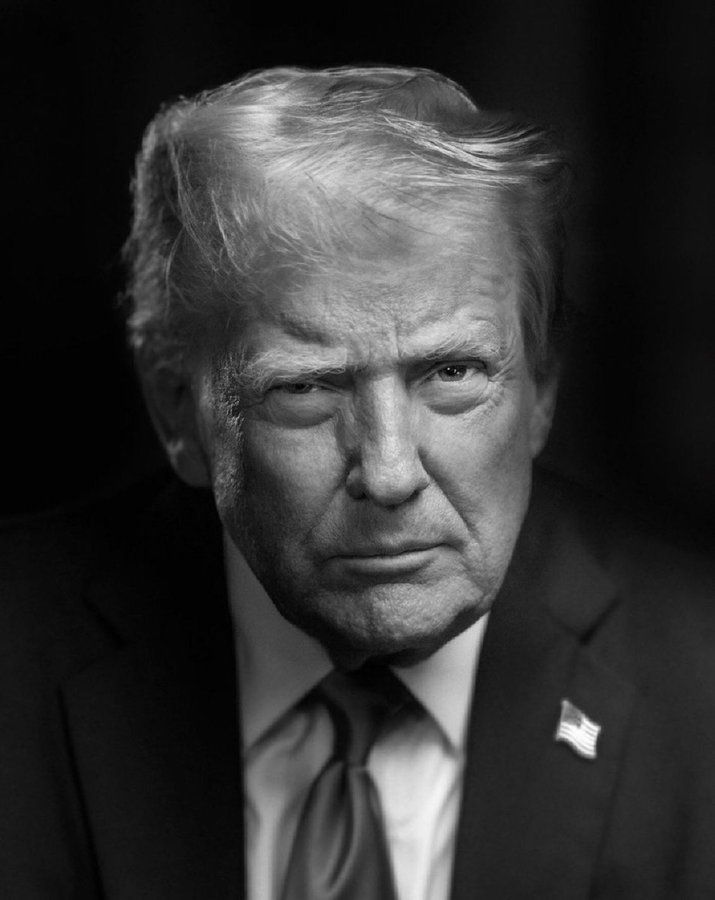 وفاة ترامب وتنكيس العلم في البيت الأبيض حديث منصات التواصل الاجتماعي.. ما القصة؟ - الخليج الان