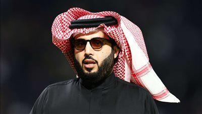 من أمن العقوبة أساء الأدب.. تركي آل الشيخ يرد على الاتهامات الموجه إليه - الخليج الان