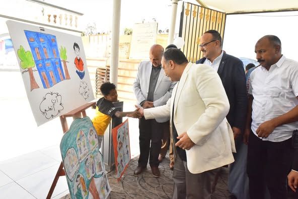 محافظ أسيوط يشهد حفل تخرج 100 طفل ضمن مشروع مكافحة أسوأ أشكال عمل الأطفال - الخليج الان