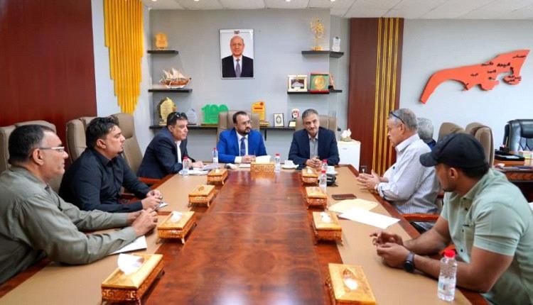 اجتماع مشترك بعدن يبحث معالجة مشكلة الوادي الكبير ومخاطر الصخور