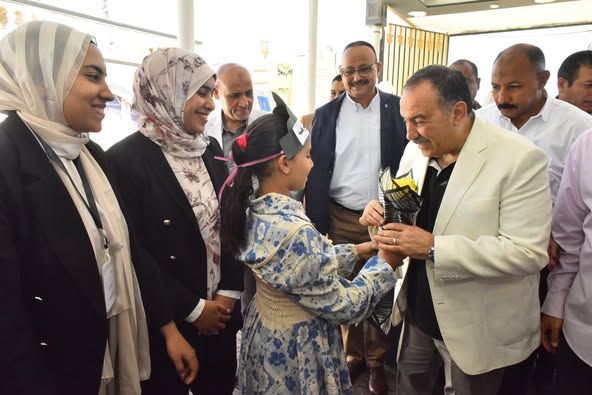 محافظ أسيوط يشهد حفل تخرج 100 طفل ضمن مشروع مكافحة أسوأ أشكال عمل الأطفال - الخليج الان