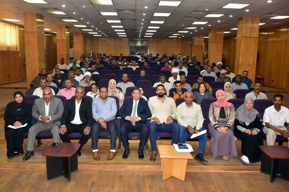 محافظة الأقصر تفتح باب رزق لـ70 أسرة بقرعة علنية لخطوط السير بعد توقف 16 عامًا - الخليج الان