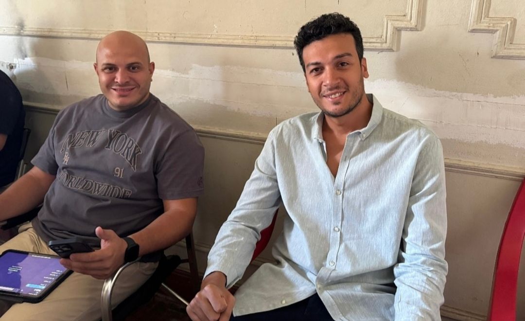 أحمد عبد الوهاب يكشف عن الصور الأولى من كواليس مسلسل ورد على فل وياسمين.. تفاصيل - الخليج الان