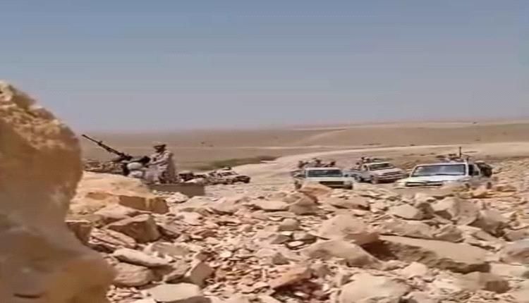 في تحدي صارخ للسلطات ووزارة الدفاع عناصر بن حبريش يعترضون رتل عسكري للنخبة ويجبرونه على مغادرة الهضبة