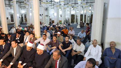 محافظ المنيا ومدير الأمن ورئيس الجامعة يشهدون احتفالية الأوقاف بالمولد النبوي الشريف - الخليج الان