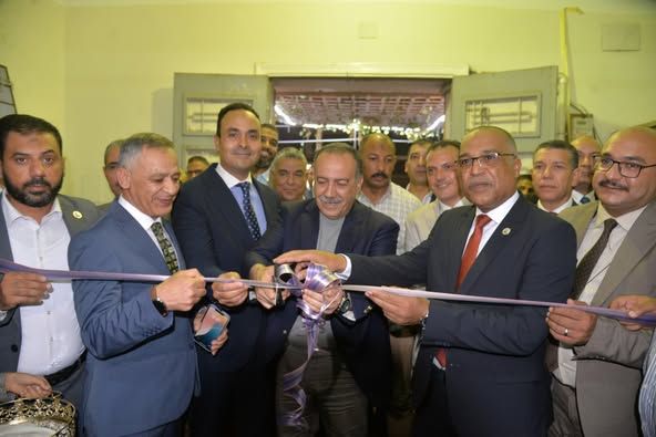 محافظ أسيوط يفتتح معرضًا للمستلزمات المدرسية المخفضة بنادي "الواي" ويدعو لتوسيع المبادرات المجتمعية - الخليج الان