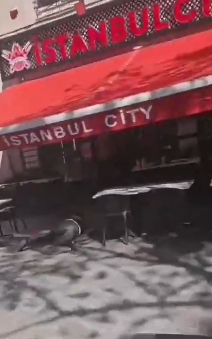 «نفذ هجوم بالسكين».. تونس تحتج دبلوماسياً بعد مقتل أحد مواطنيها يد الشرطة الفرنسية في مرسيليا - الخليج الان