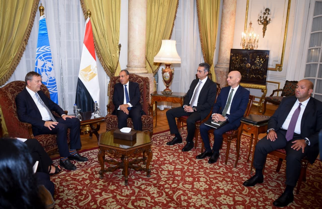 وزير الخارجية: مسألة التهجير خط أحمر بالنسبة لمصر ولن يتم القبول به - الخليج الان