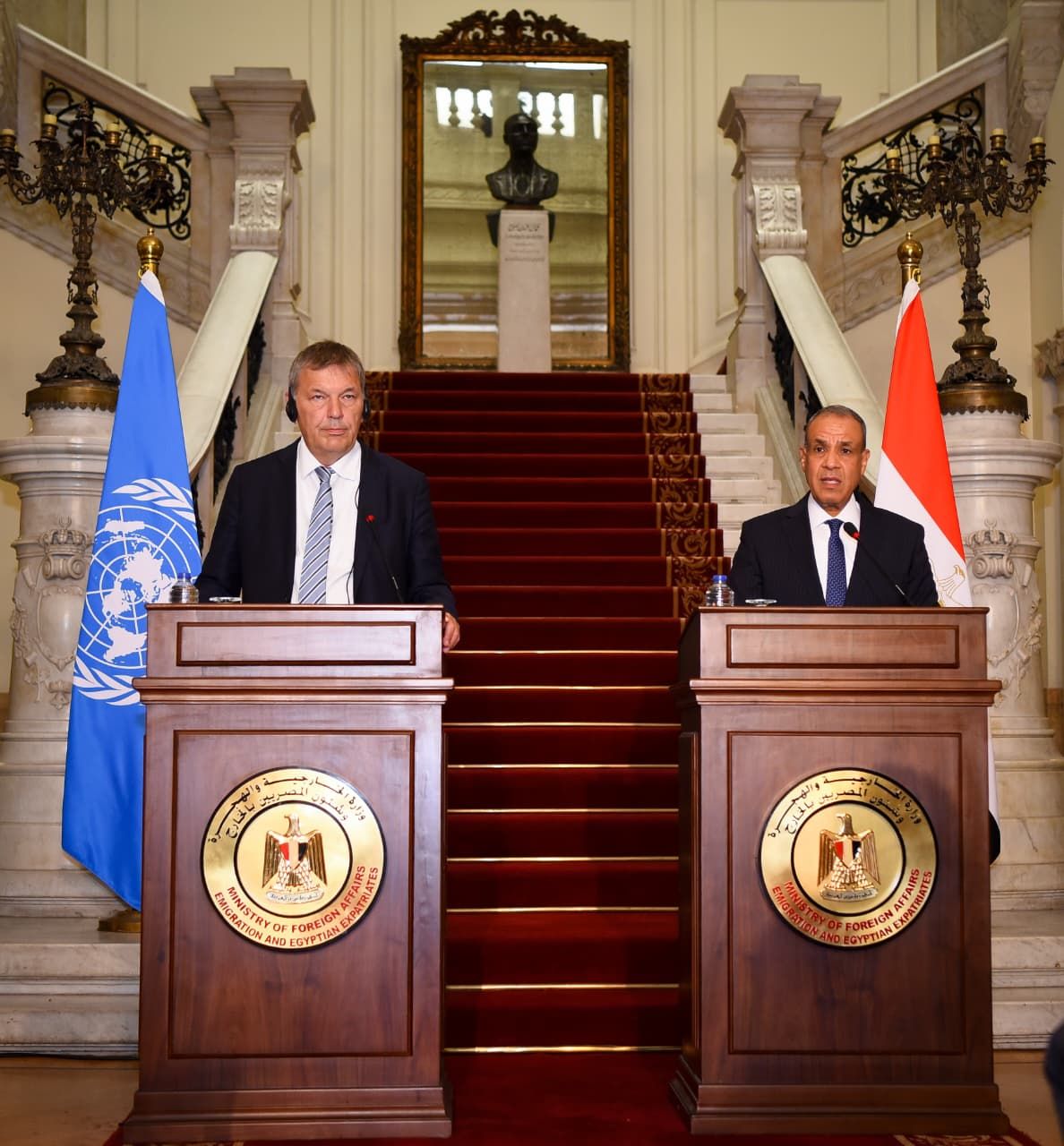 وزير الخارجية: مسألة التهجير خط أحمر بالنسبة لمصر ولن يتم القبول به - الخليج الان