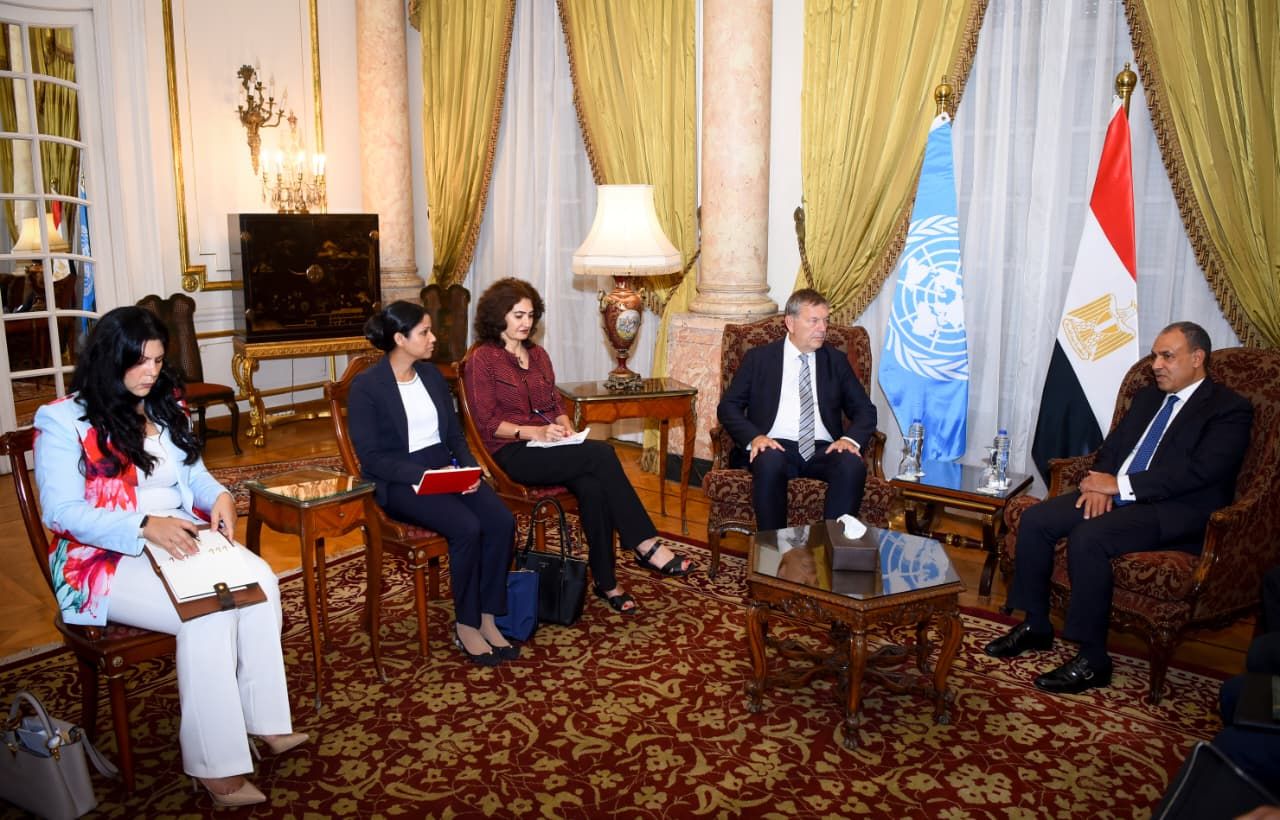 وزير الخارجية: مسألة التهجير خط أحمر بالنسبة لمصر ولن يتم القبول به - الخليج الان