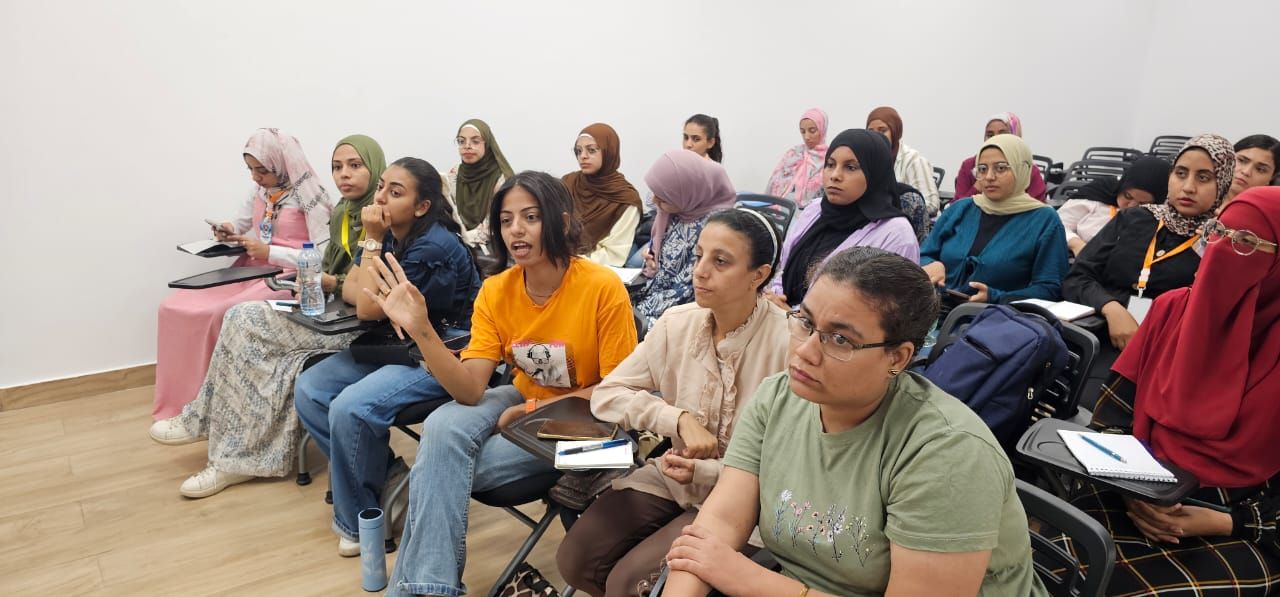 جامعة جنوب الوادي تنظم ورشة عمل لتأهيل الشباب لسوق العمل ضمن مشروع "ابنتي الغالية" - الخليج الان